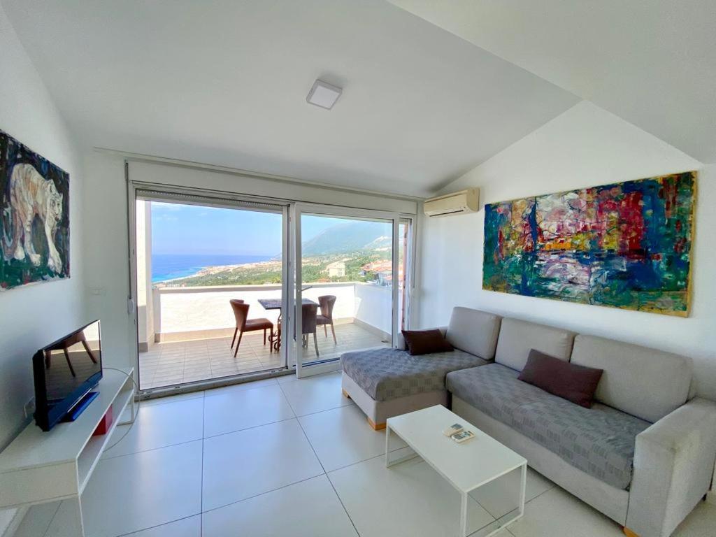Apartahotel The Olives Terrace Residences Dhërmi